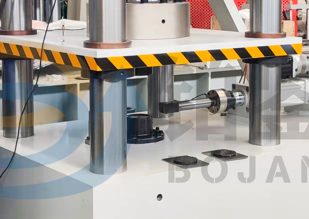 鐵路橋梁盆式支座滑板初始靜摩擦系數(shù)和線磨耗率試驗臺